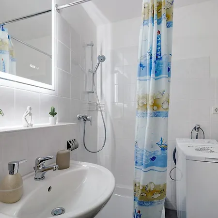 Lake House Boutique Ferienwohnung Appartement *