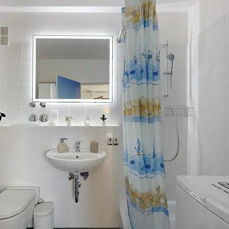 Appartement Lake House Boutique Ferienwohnung *